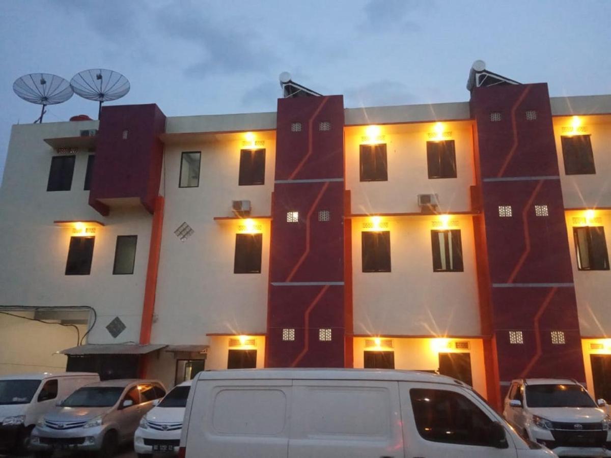 Oyo 3373 Favour Hotel Pagaralam Exterior foto